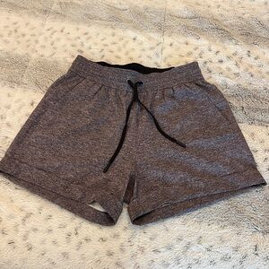 Lululemon Spring Break Away Short size 4